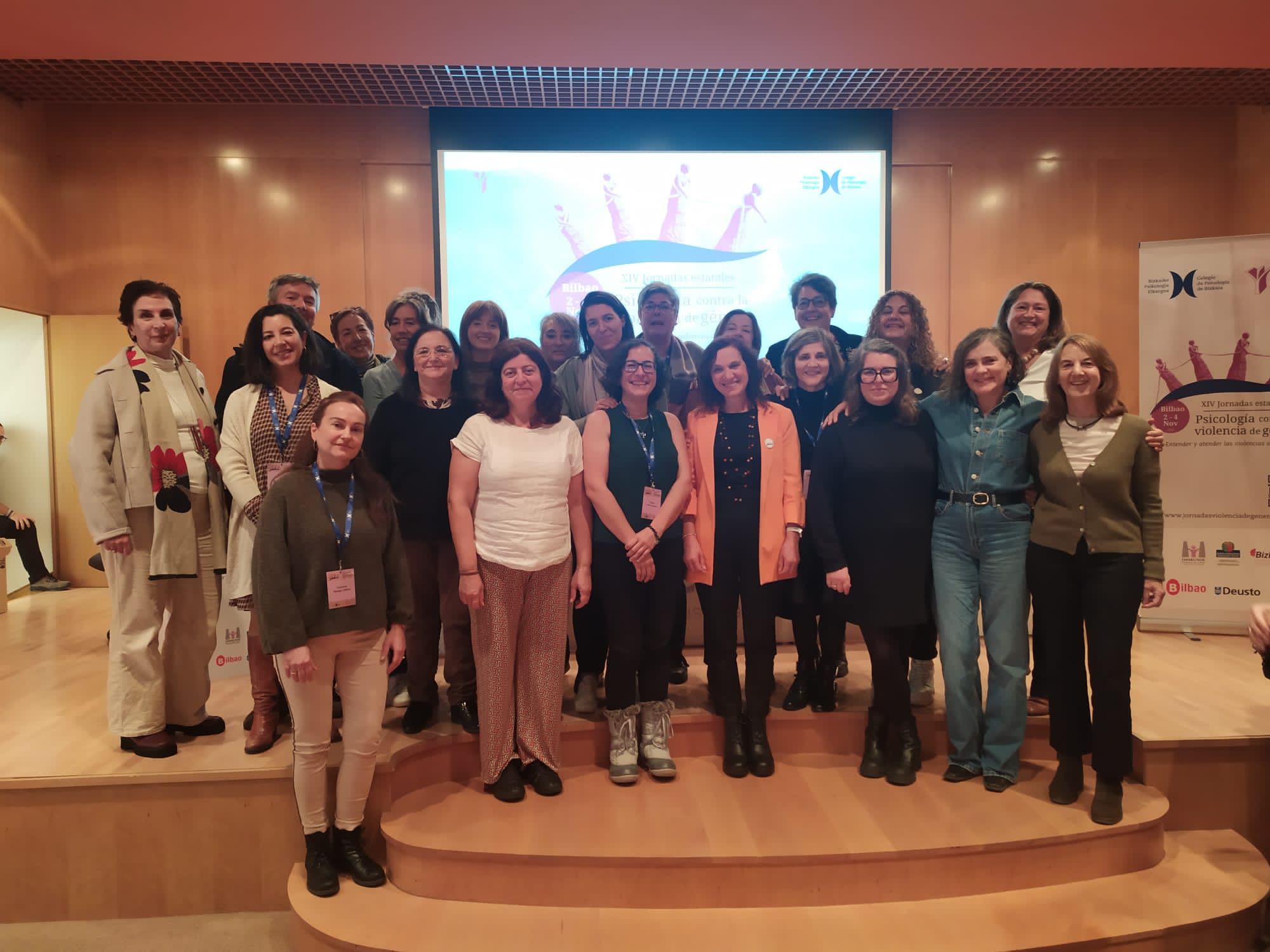 La vicedecana del COPCLM asiste a las XIV Jornadas Estatales de la ...